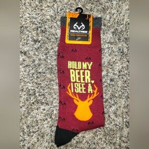 Realtree| "Hold My Beer I See A Deer" Crew Socks